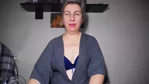Snapshot of miss_tasha_kom chatting on 4, 10, 2025 miss_tasha_kom online show from 4, 10, 2025