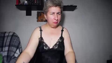 Snapshot of miss_tasha_kom chatting on 10, 10, 2025 miss_tasha_kom online show from 10, 10, 2025