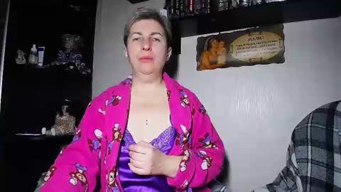 Snapshot of miss_tasha_kom chatting on 18, 10, 2025 miss_tasha_kom online show from 18, 10, 2025