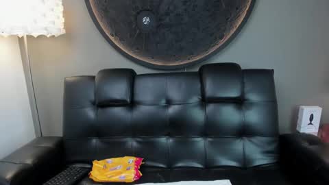 Snapshot of miss_vaiolette chatting on 10, 2, 2025 Vaiolette online show from 10, 2, 2025