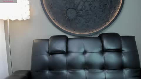 Snapshot of miss_vaiolette chatting on 3, 3, 2025 Vaiolette online show from 3, 3, 2025