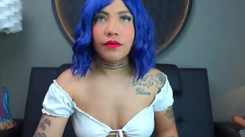 Snapshot of miss_vaiolette chatting on 10, 9, 2025 Vaiolette online show from 10, 9, 2025