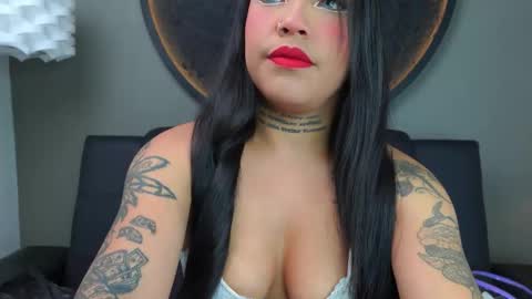 Snapshot of miss_vaiolette chatting on 24, 9, 2025 Vaiolette online show from 24, 9, 2025
