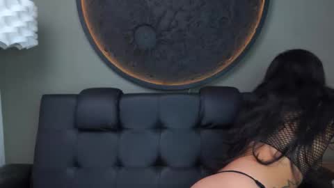 Snapshot of miss_vaiolette chatting on 7, 10, 2025 Vaiolette online show from 7, 10, 2025