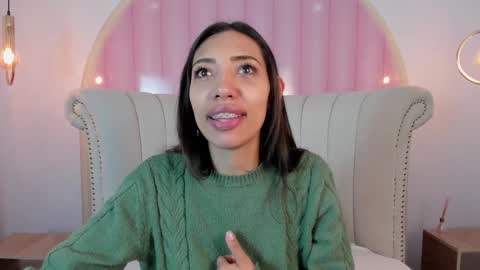 Snapshot of miss_veronicaa chatting on 4, 12, 2024 Veronica summer 7AM to 1500 PM hour GMT-5 online show from 4, 12, 2024