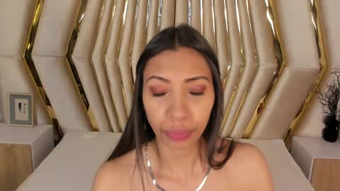 Snapshot of miss_veronicaa chatting on 16, 1, 2025 Veronica summer 7AM to 1500 PM hour GMT-5 online show from 16, 1, 2025