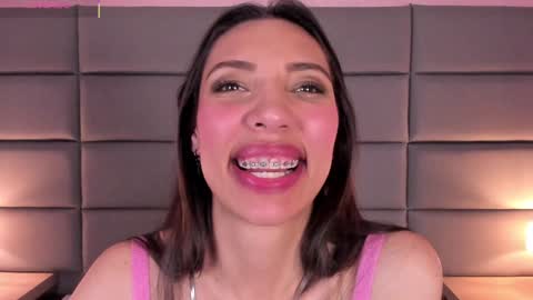 Snapshot of miss_veronicaa chatting on 17, 1, 2025 Veronica summer 7AM to 1500 PM hour GMT-5 online show from 17, 1, 2025