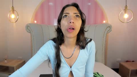 Snapshot of miss_veronicaa chatting on 27, 1, 2025 Veronica summer 7AM to 1500 PM hour GMT-5 online show from 27, 1, 2025