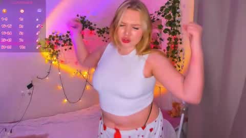 Tina  Julie online show from 12, 11, 2025