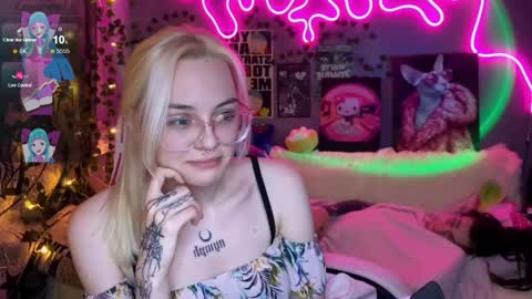 Snapshot of missa__amane chatting on 4, 12, 2024 Misa online show from 4, 12, 2024