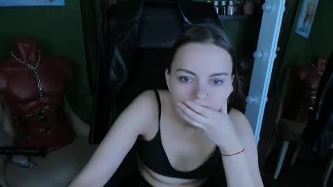 Eva online show from 14, 11, 2025