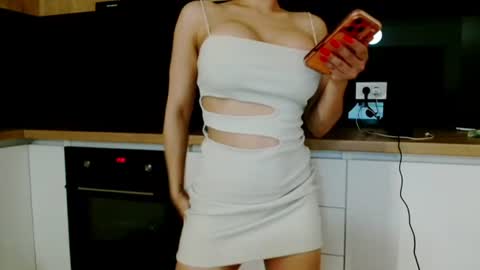 Snapshot of missalice13 chatting on 30, 6, 2026 Queen A online show from 30, 6, 2026
