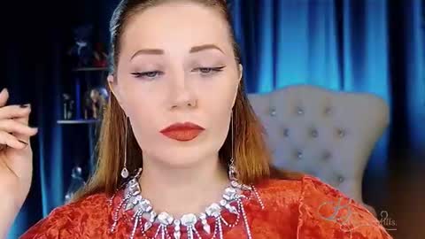Snapshot of missbeverlymills chatting on 18, 7, 2026 The divine Beverly online show from 18, 7, 2026