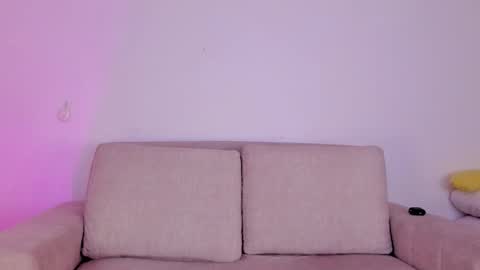 Bianca Torres online show from 19, 11, 2025