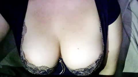Snapshot of missbiny chatting on 27, 7, 2026 Avamlash online show from 27, 7, 2026