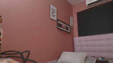 Miss Evelyn  online show from 11, 12, 2024