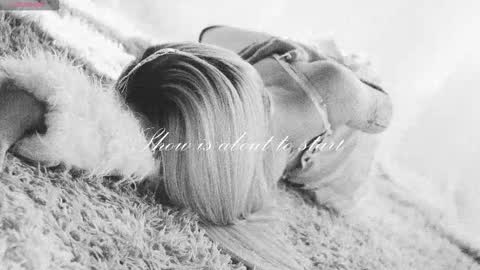 Chloe freelance model Please your thumbs up are important  online show from 24, 9, 2025