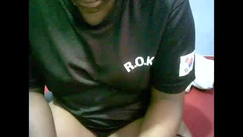 Snapshot of misscuteberry chatting on 5, 10, 2025 VAL online show from 5, 10, 2025