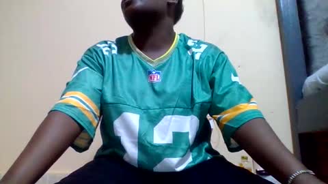 Snapshot of misscuteberry chatting on 18, 10, 2025 VAL online show from 18, 10, 2025