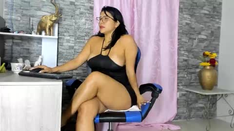 Snapshot of missdeborah20 chatting on 23, 10, 2025 missdeborah20 online show from 23, 10, 2025