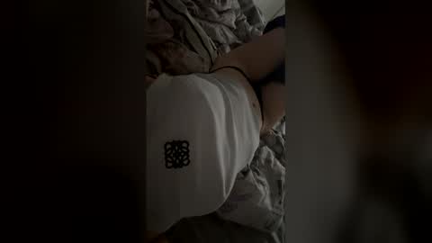 Snapshot of missdesirefkft chatting on 8, 4, 2026 missdesirefkft online show from 8, 4, 2026