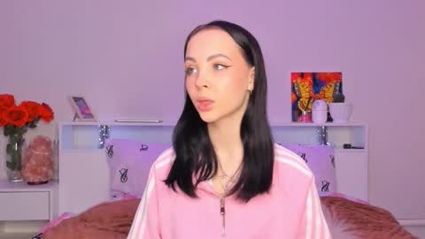 Snapshot of misseliss chatting on 18, 1, 2026 Hello dear my name Elisa online show from 18, 1, 2026