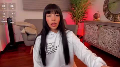 Julieta Arboleda   but i like call me esme online show from 14, 2, 2025