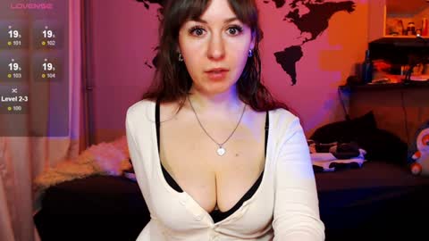 Snapshot of missgenevaonceagain chatting on 1, 12, 2024 G online show from 1, 12, 2024