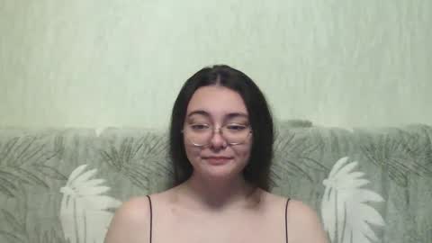 Snapshot of missis_mona chatting on 7, 12, 2024 missis mona online show from 7, 12, 2024