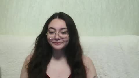 Snapshot of missis_mona chatting on 17, 12, 2024 missis mona online show from 17, 12, 2024