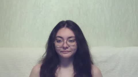 Snapshot of missis_mona chatting on 10, 1, 2025 missis mona online show from 10, 1, 2025