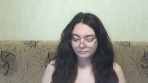 Snapshot of missis_mona chatting on 5, 3, 2025 missis mona online show from 5, 3, 2025