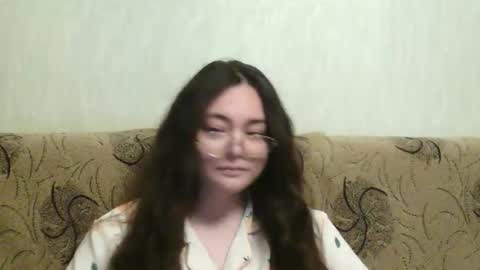 Snapshot of missis_mona chatting on 19, 9, 2025 missis mona online show from 19, 9, 2025