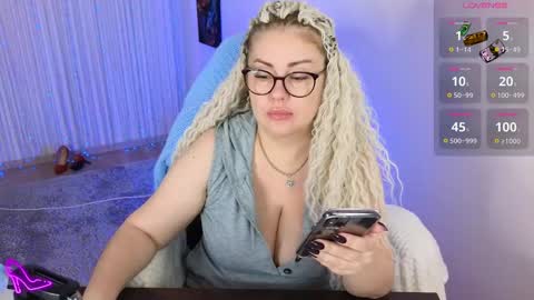 you can call me Mommymy GoddessMiss Kassandra online show from 6, 12, 2024