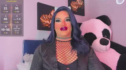 kassandra lazcano online show from 11, 10, 2025