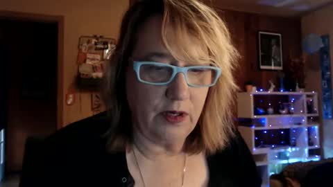 Snapshot of misskittyfox chatting on 2, 12, 2024 MissKittyFox online show from 2, 12, 2024