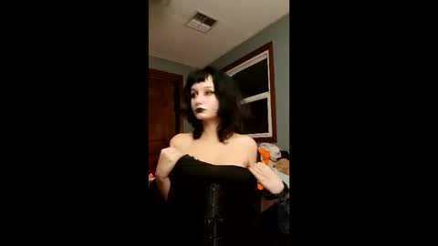 missmacabre666 online show from 17, 1, 2026