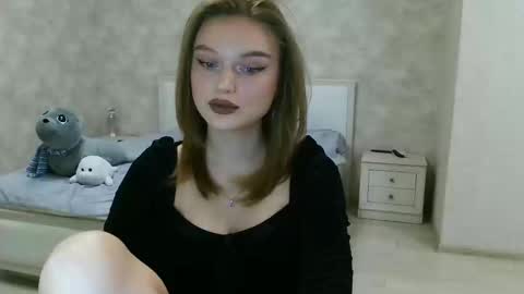 OneGoddess online show from 21, 1, 2025