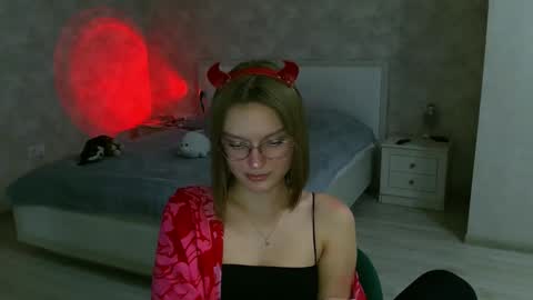 OneGoddess online show from 29, 10, 2025