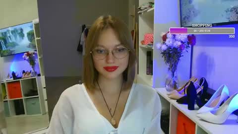 OneGoddess online show from 6, 11, 2025