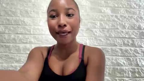 Snapshot of missmarimac chatting on 11, 3, 2026 missmarimac online show from 11, 3, 2026
