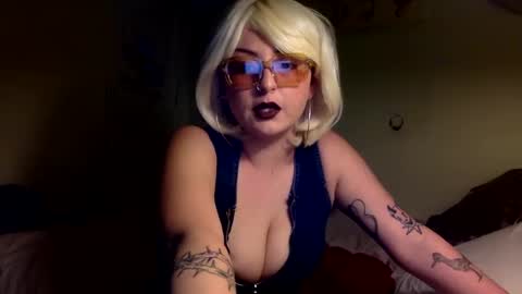 Snapshot of missmaritza chatting on 7, 3, 2025 Miss Maritza online show from 7, 3, 2025