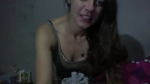 Snapshot of missmeandre chatting on 2, 12, 2024 4bdn couple online show from 2, 12, 2024