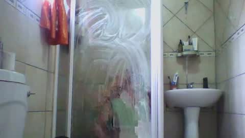 Snapshot of missmeandre chatting on 4, 3, 2025 4bdn couple online show from 4, 3, 2025