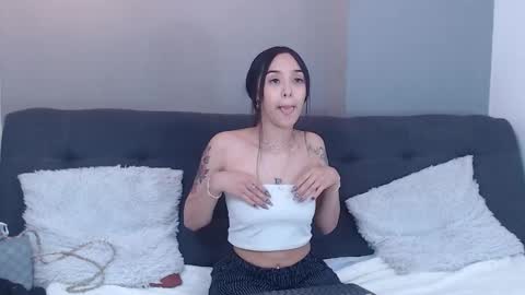 Snapshot of missmelody_jk chatting on 26, 11, 2025 Miss Melody online show from 26, 11, 2025