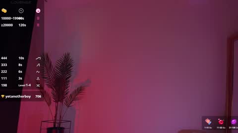 Snapshot of missmerciless chatting on 19, 2, 2025 LUXXANDRA online show from 19, 2, 2025