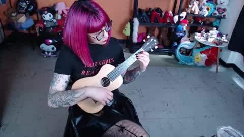 Miss Mia online show from 1, 2, 2026