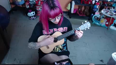 Miss Mia online show from 2, 2, 2026