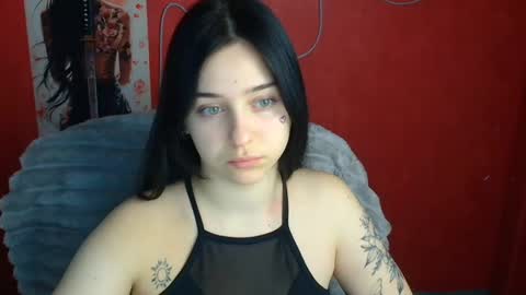 Mia online show from 5, 4, 2026