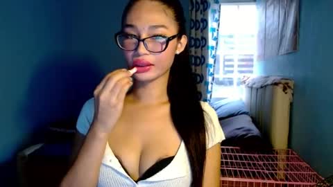 Snapshot of missminervaa chatting on 27, 7, 2026 missminervaa online show from 27, 7, 2026
